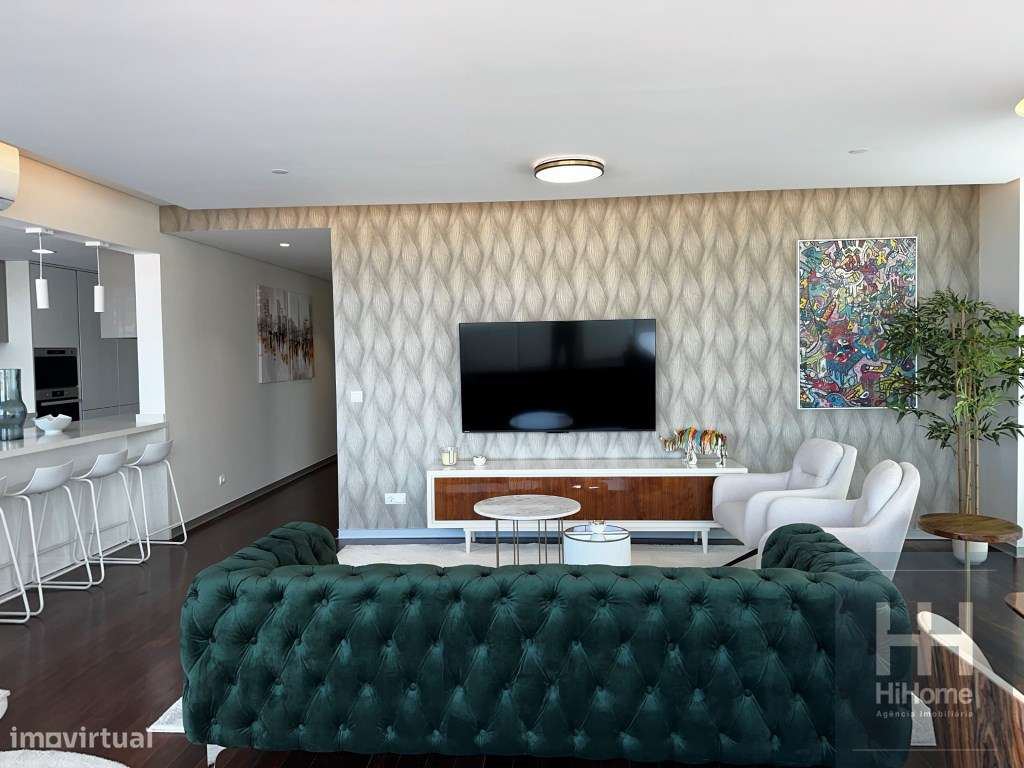 Apartamento T4 mobilado no Edificio Funchal Centrum-9