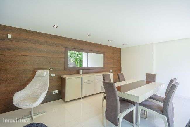 Moradia de Luxo para venda T4-11