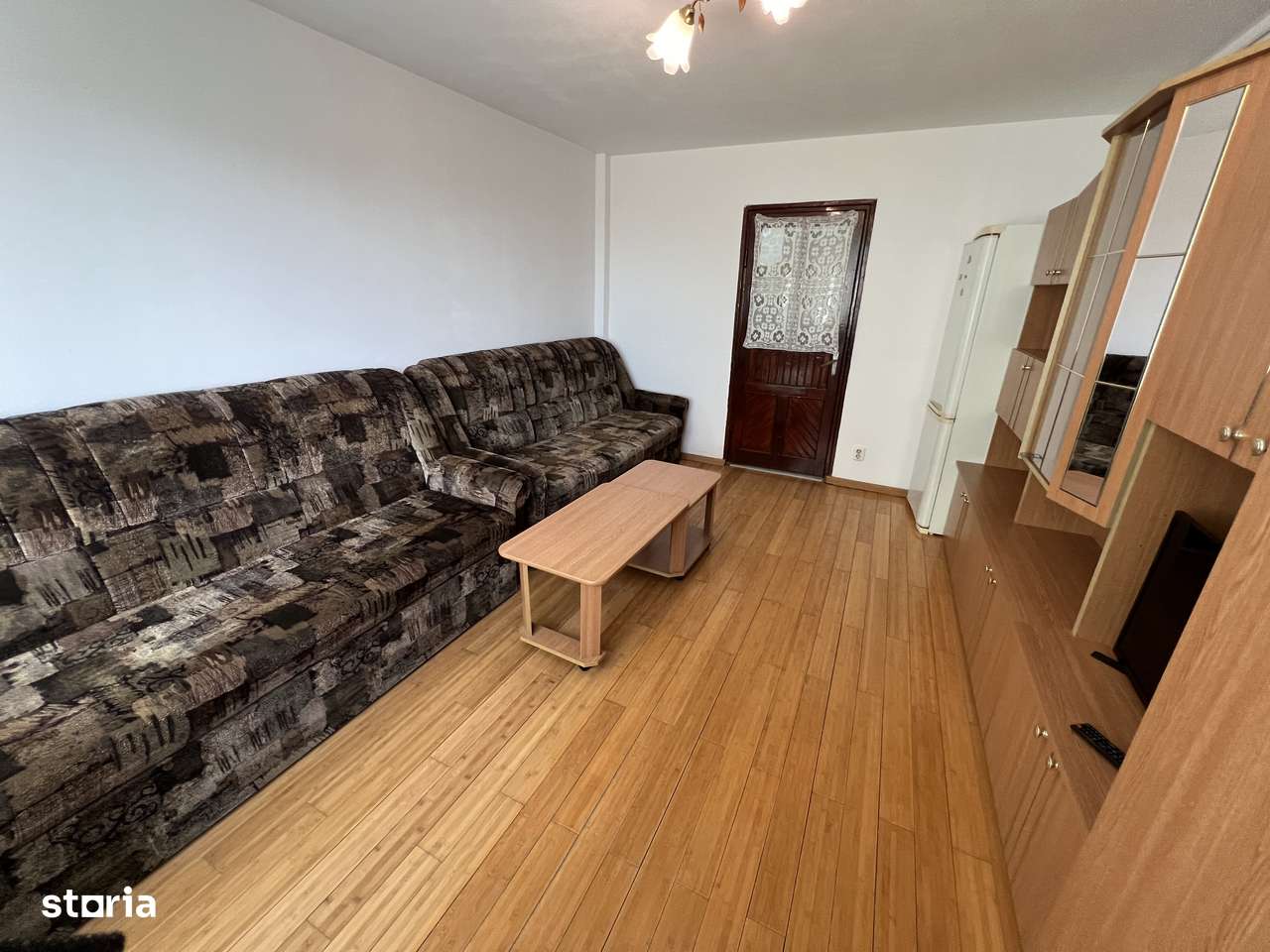 VAND garsoniera 1 camera, renovta, zona Lazaret-0