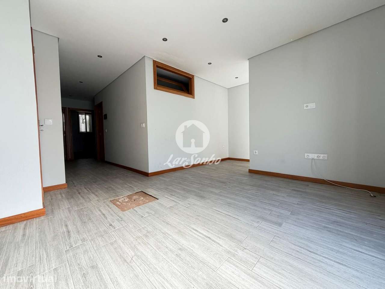 Moradia T2+T2  Remodelada em Azurara, Vila do Conde-11