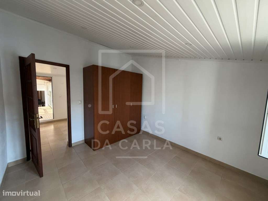 Moradia T2+2 com logradouro e garagem em Faro do Alentejo-21