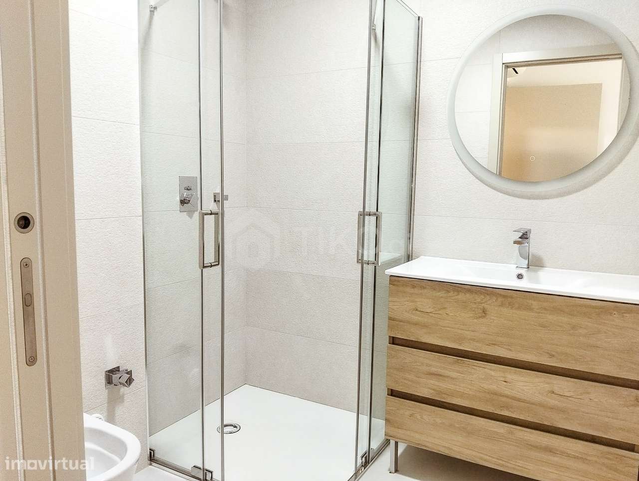 Apartamento T3 + 1 DUPLEX  com garagem/BOX  e arrumos à venda em Monti-27