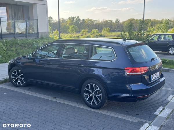 Volkswagen Passat Variant 2.0 TDI DSG (BlueMotion Technology) Comfortline - 3