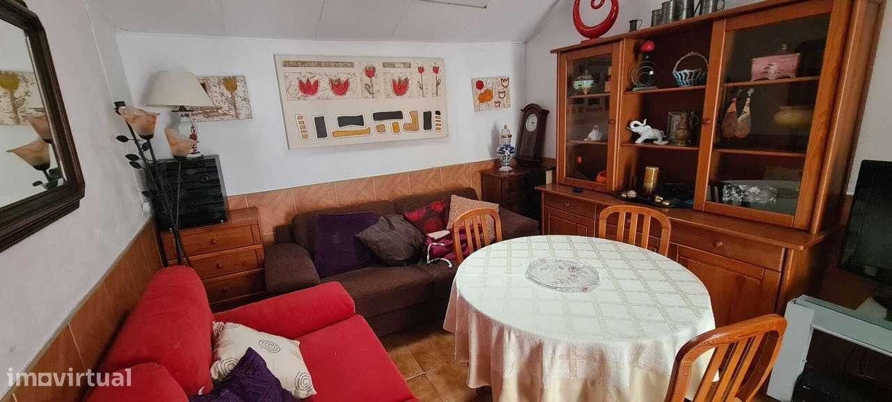 2 Casas tipologia T1 com espaço exterior e boa exposição a 45 minut... - Grande imagem: 5/35