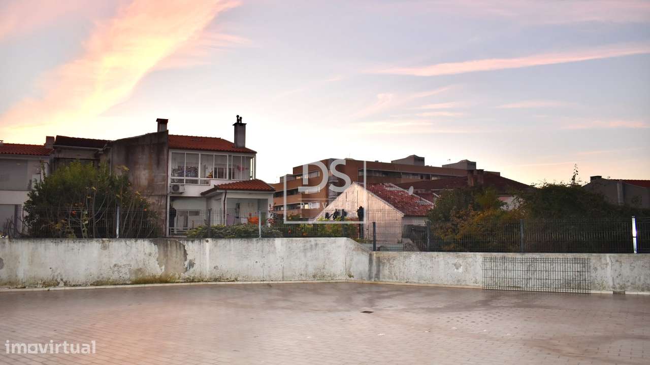 APARTAMENTO T2 NO CENTRO DE BRAGA COM TERRAÇO-14