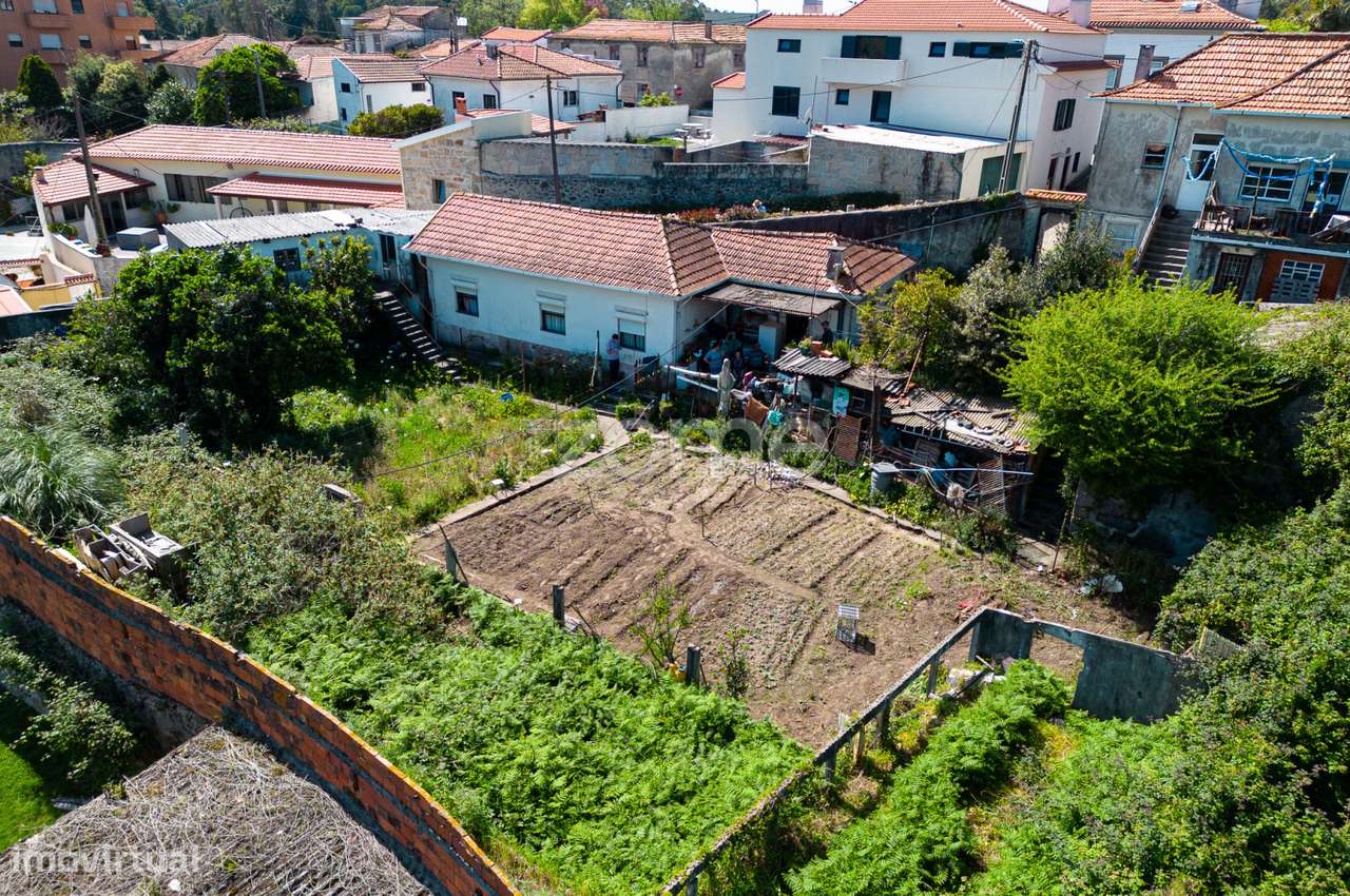 Moradia T4 - Vilar do Paraiso - Grande imagem: 1/26