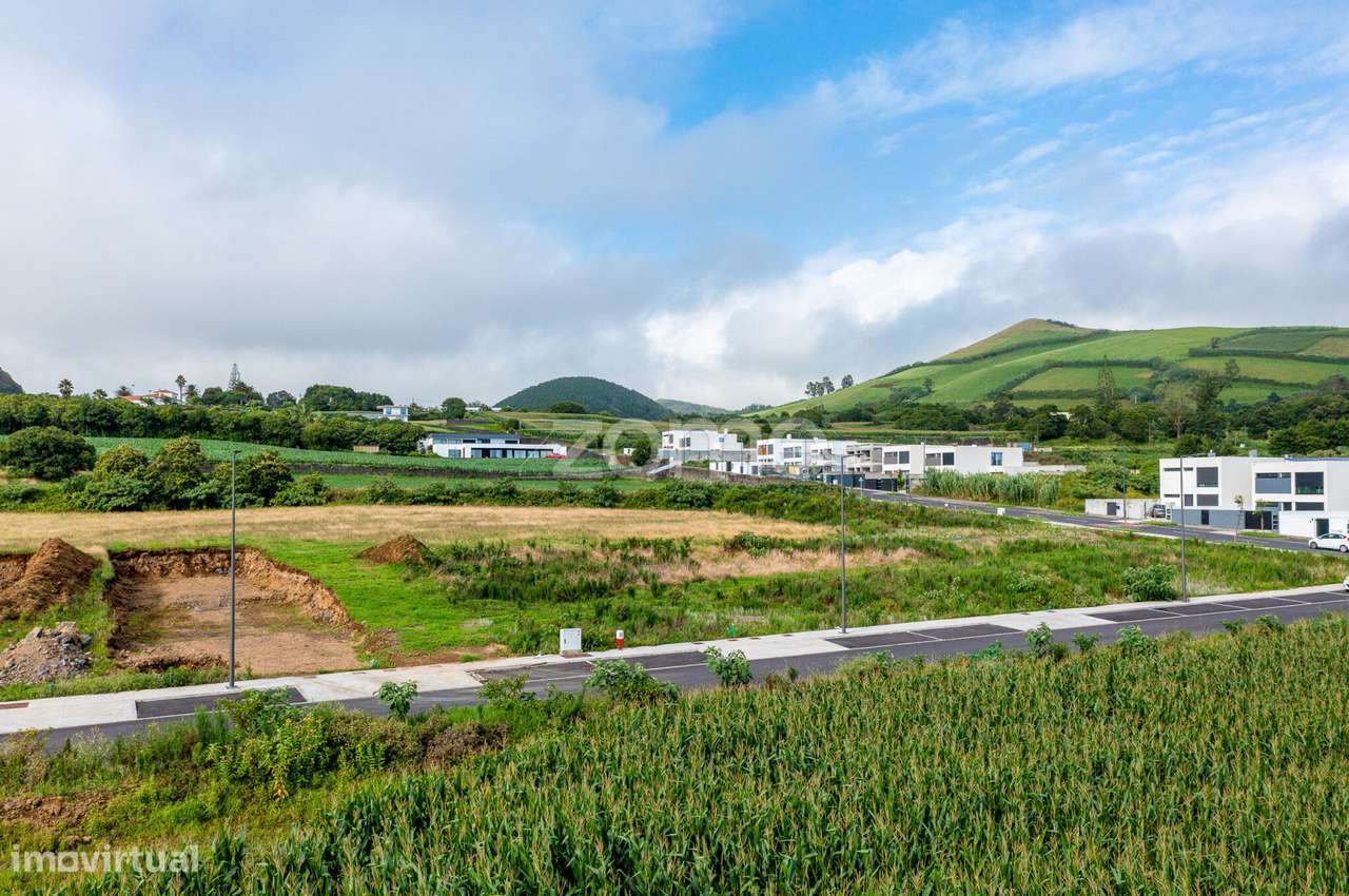Lote na Lagoa (Açores) com Projeto Aprovado-7
