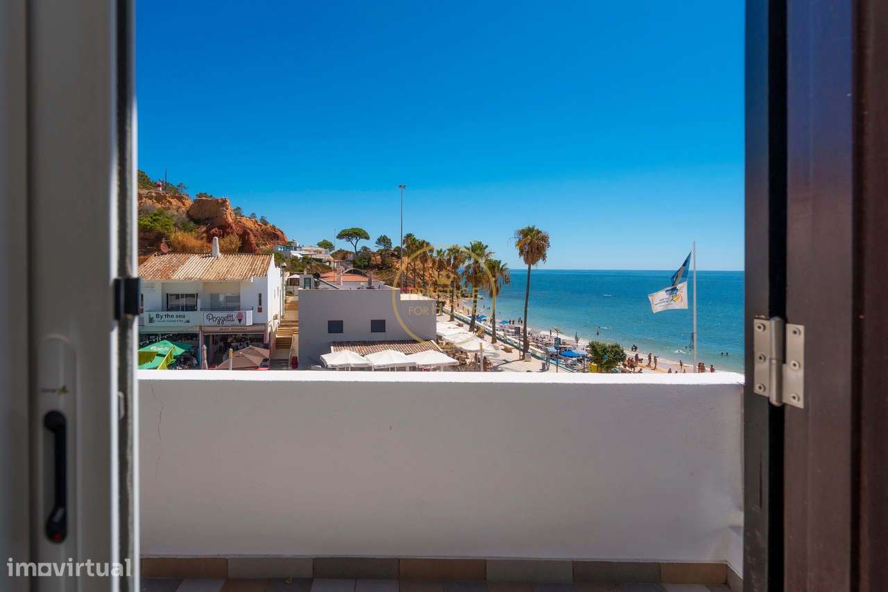 Arrendamento : Apartamento 2 Quartos com Vista Mar a 20 metros do mar! - Grande imagem: 2/42