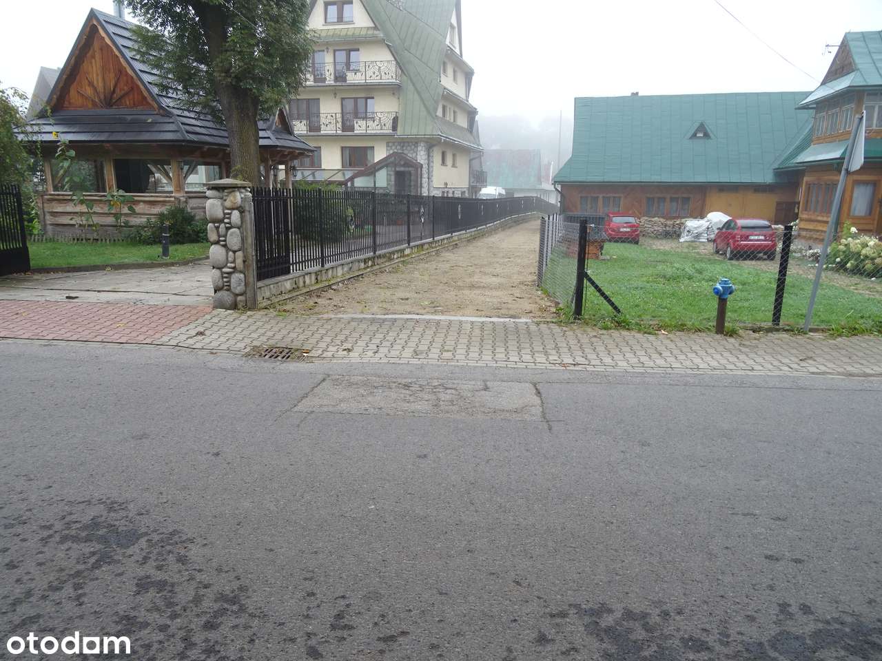 Działka z warunkami zabudowy 1000 m2 PUM dobra cena-0