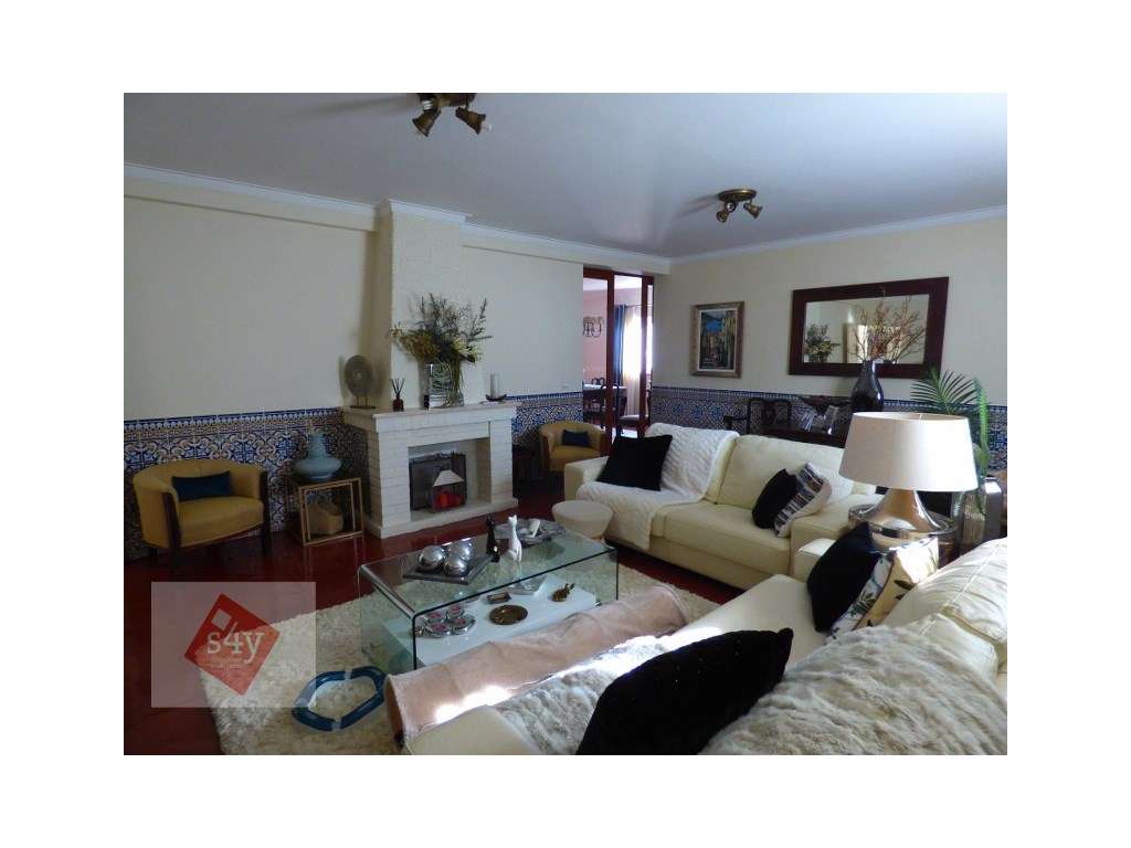 Moradia em zona de excelência, com piscina - Grande imagem: 4/31