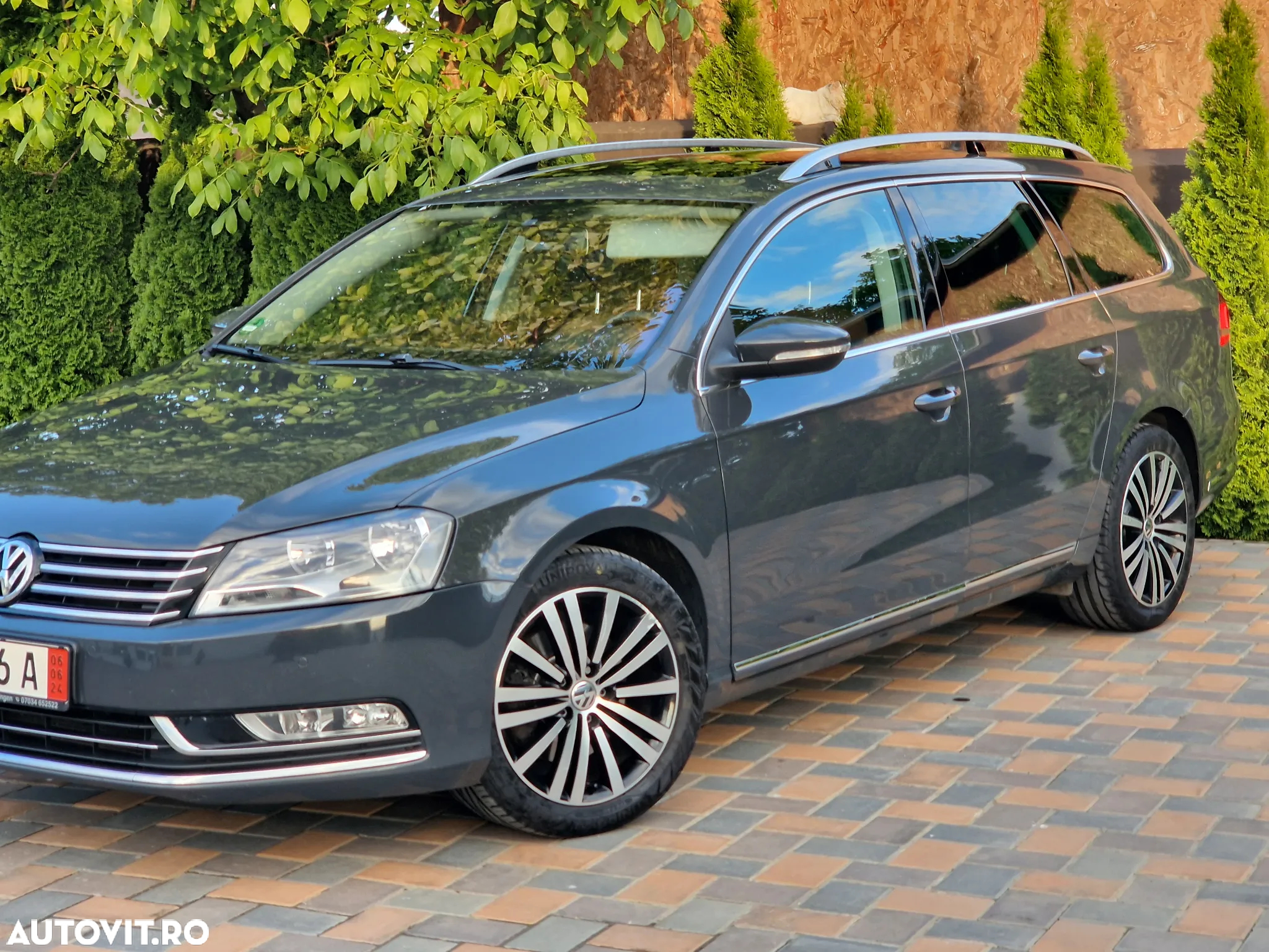 Volkswagen Passat Variant 2.0 TDI BlueMotion Technology Exclusive - 12