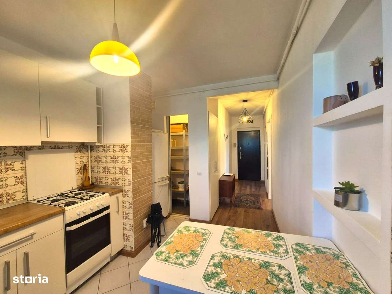 Zona Piata Astra, 3 camere, insorit, cu priveliste.-9