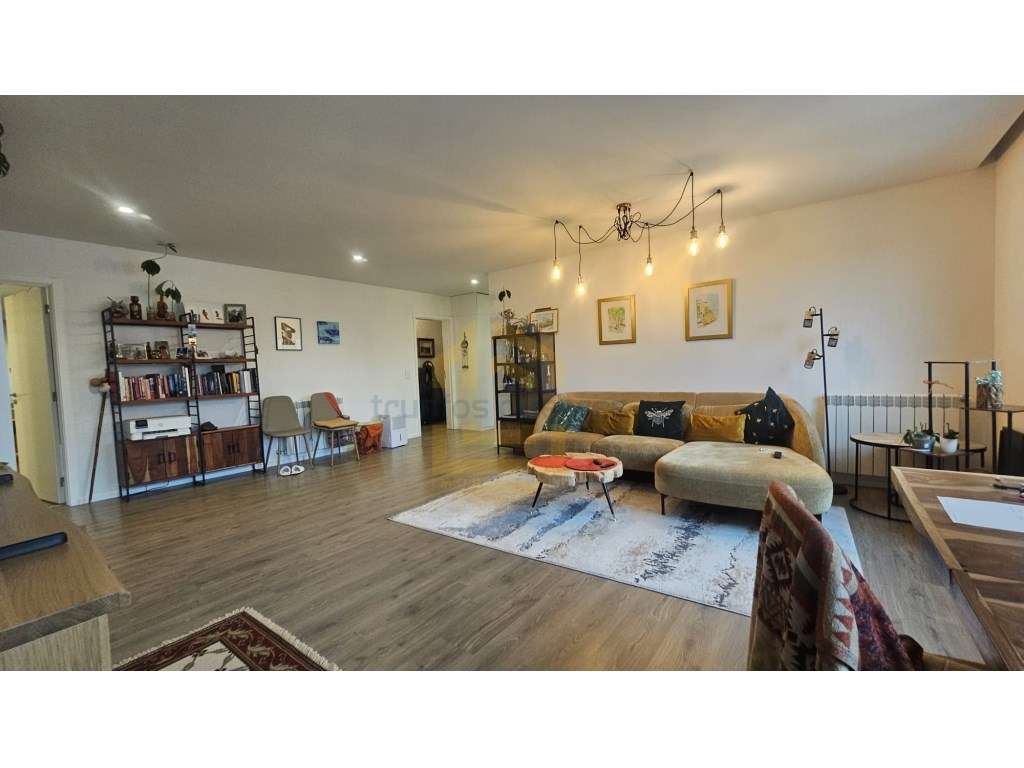 T2 semi novo com lugar de garagem em Condomínio Fechado - vila do c...-21