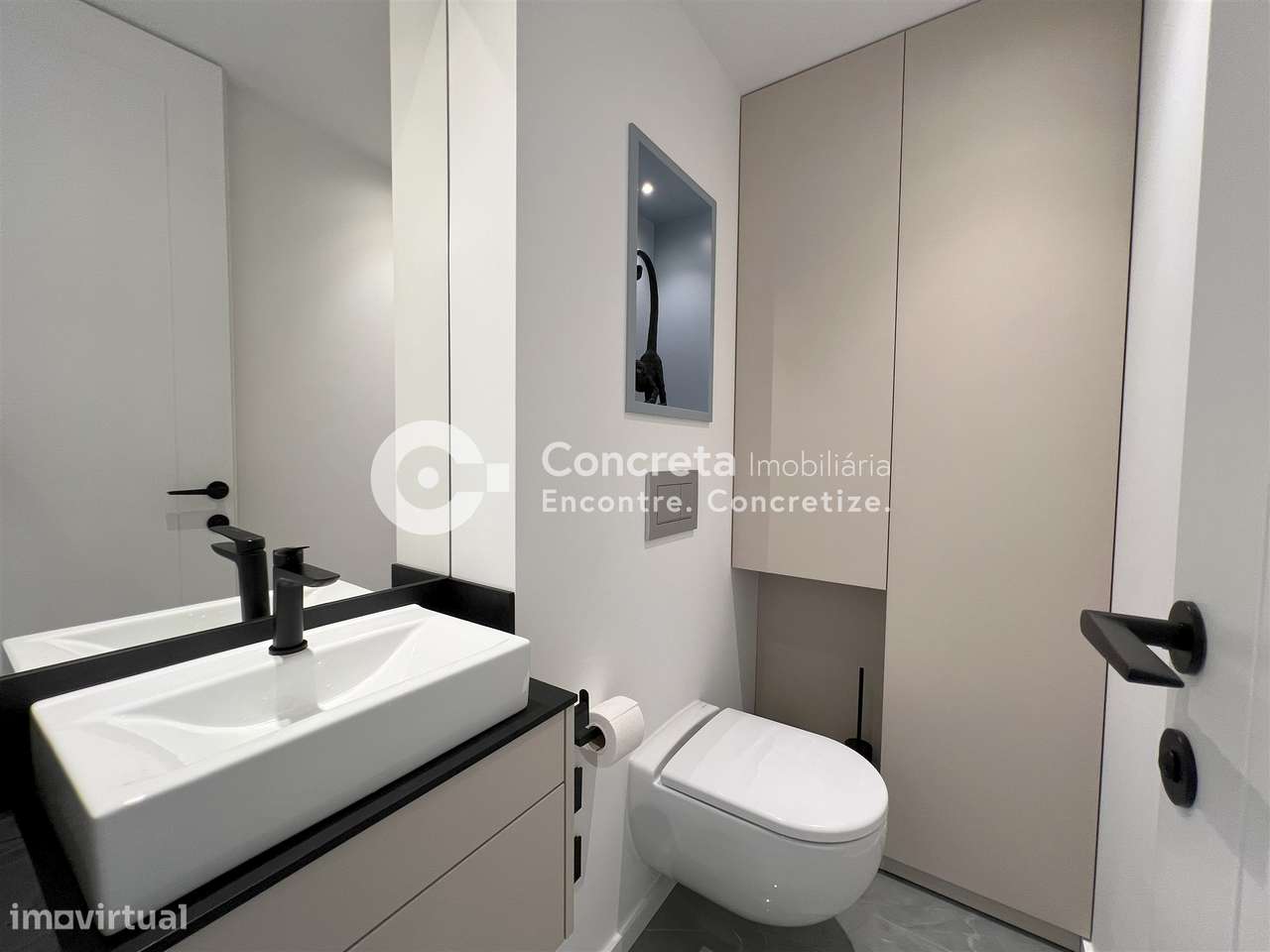 Apartamento T2 remodelado com vista mar na Póvoa de Varzim-29