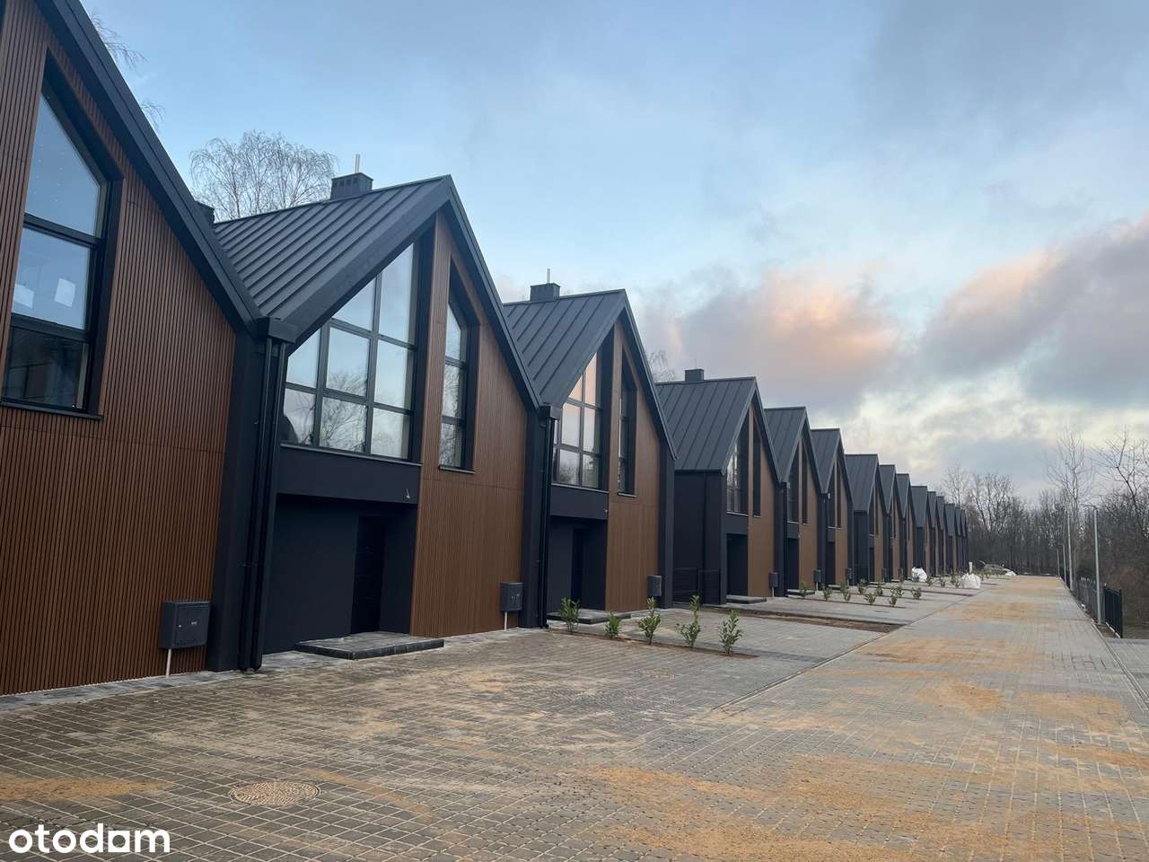 Ostatni dom na kameralnym Osiedlu Romantyczna w Zgierzu - Pełny obrazek: 4/5