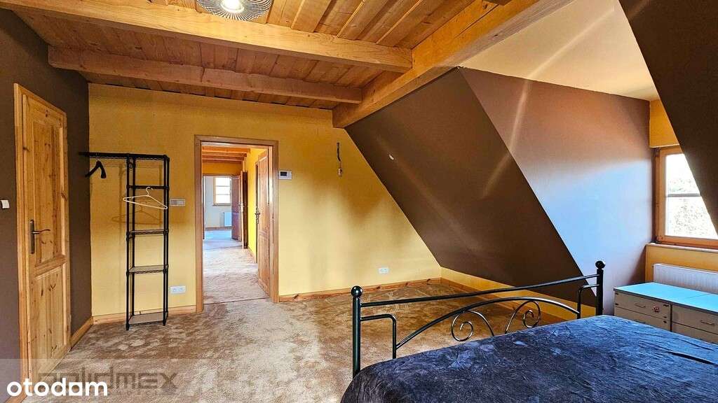 Dom z bala, gotowy do zamieszkania.-9