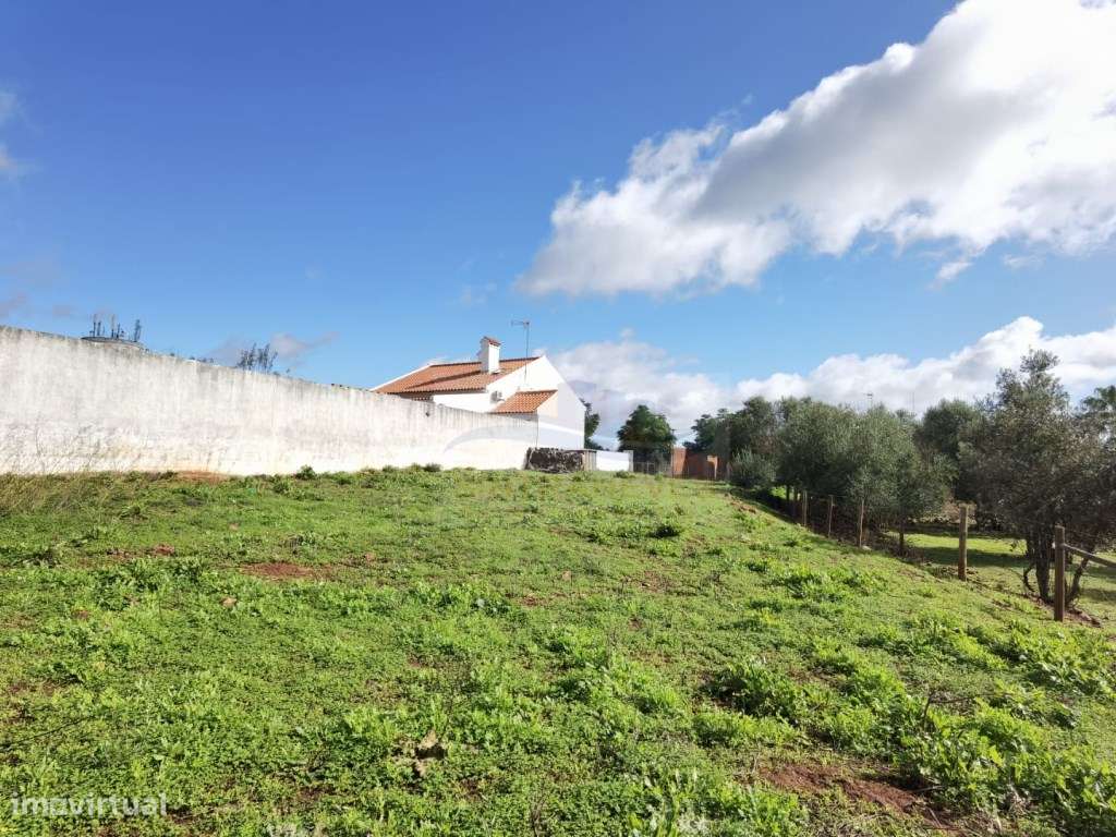 Terreno urbano para construção com 900m2 no Alandroal (Évora) - Grande imagem: 5/15