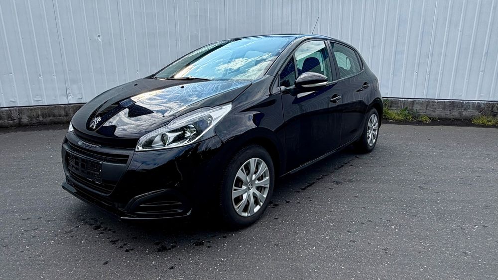 Peugeot 208 I [2012 - 2019] 1.2 L PureTech Access 2017