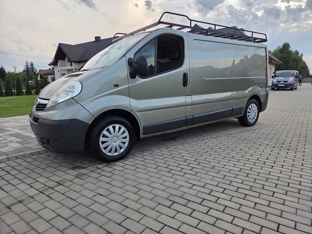 Opel Vivaro 2011