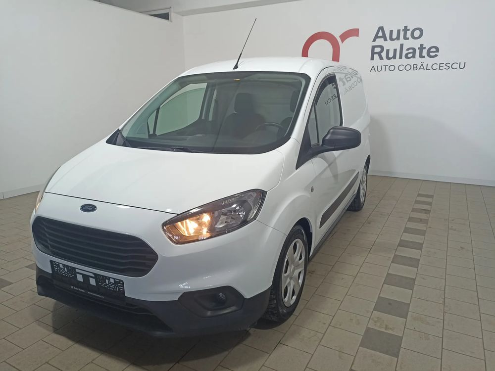 Ford Transit Courier 2021