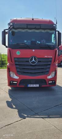 Mercedes-Benz Actros - 4