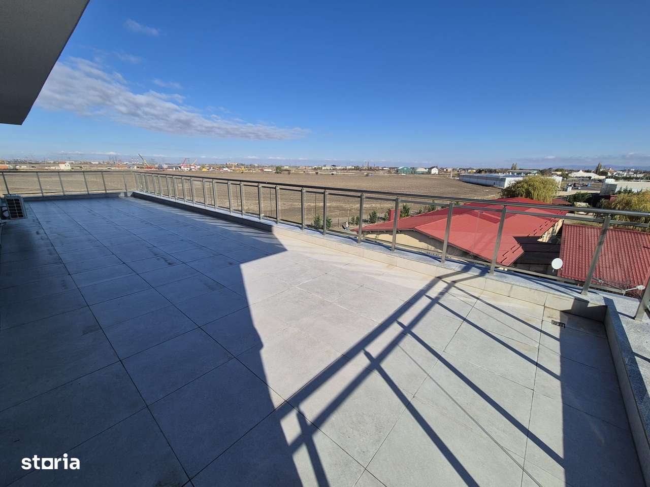 Penthouse NOU, finisat complet, 4 camere, parcare inclusă, comision 0%-10