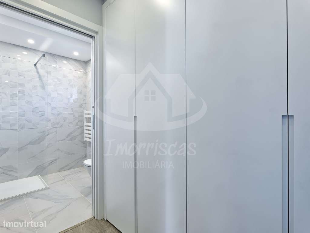 Moradia V4 Nova de Luxo com Rooftop e Vista Rio | Santa Iria de Azóia-51