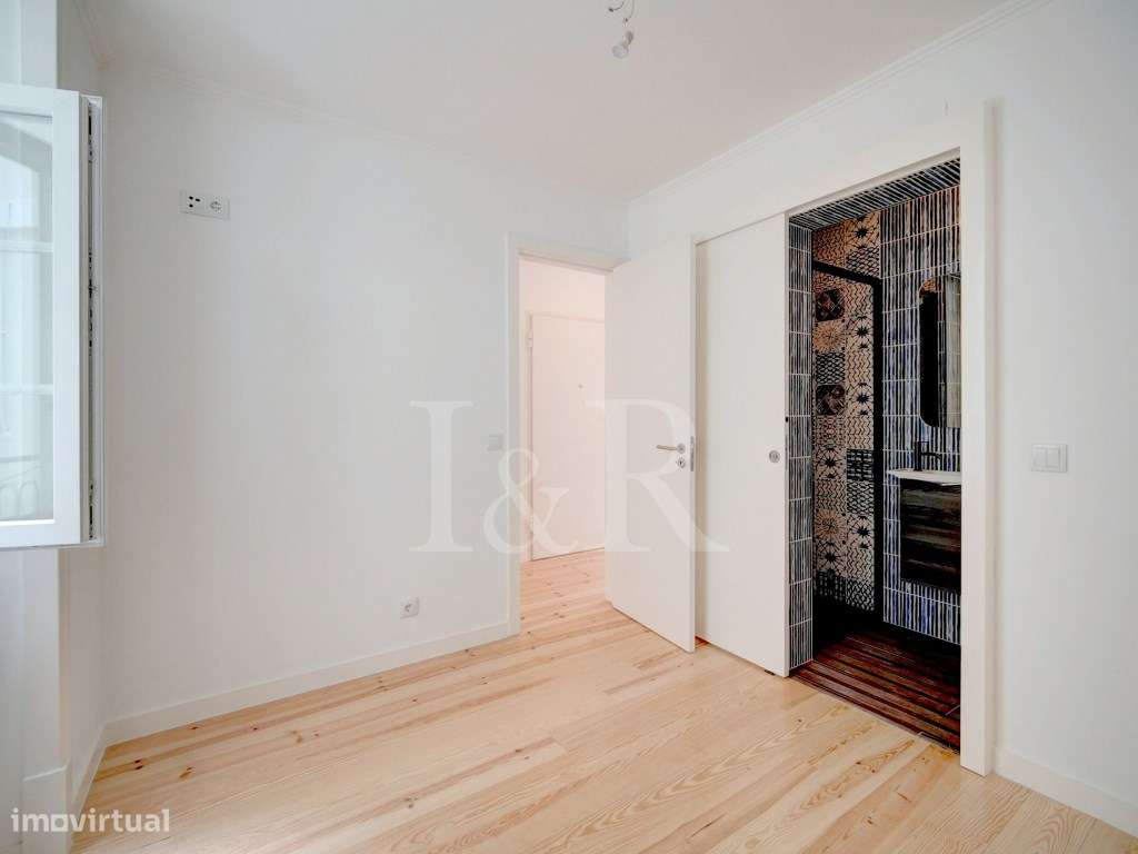 Apartamento T3 totalmente renovado no Chiado, Lisboa-16