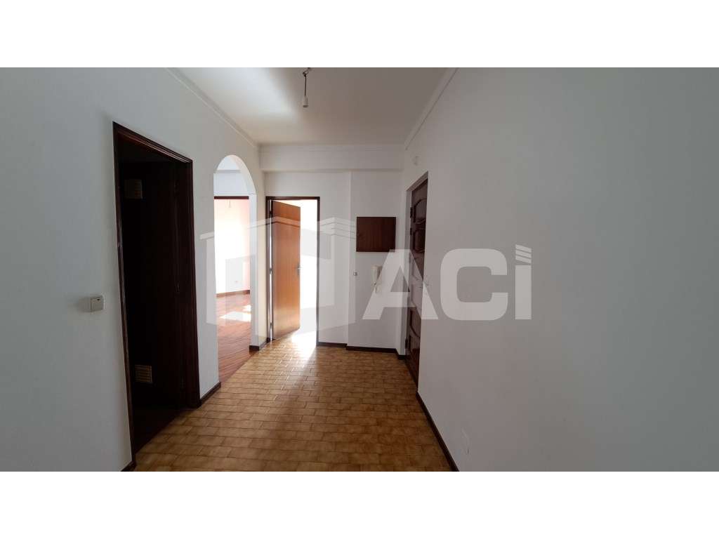 Sala com lareira - centro cidade - Grande imagem: 3/23