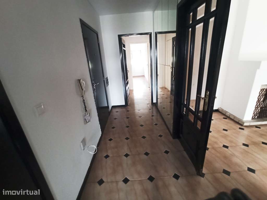 Apartamento em Gondomar, Rio Tinto - Grande imagem: 2/17