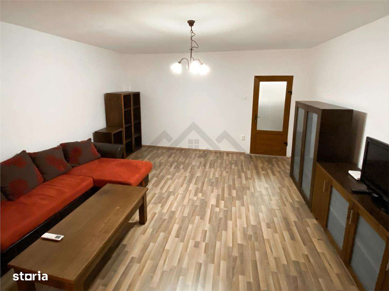 Apartament ultracentral, centrala proprie - Imagine principală: 4/9