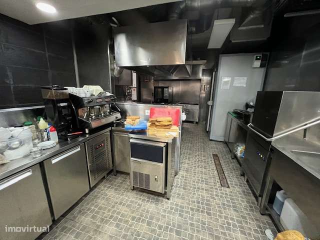 Loja - Restaurante totalmente Remodelado e Equipado-17