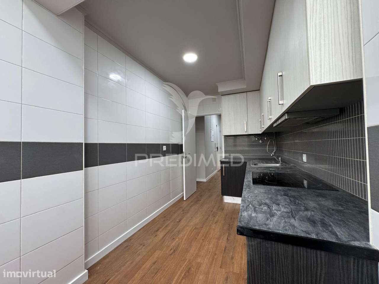 Apartamento T3 Quatro Caminhos - Grande imagem: 2/28