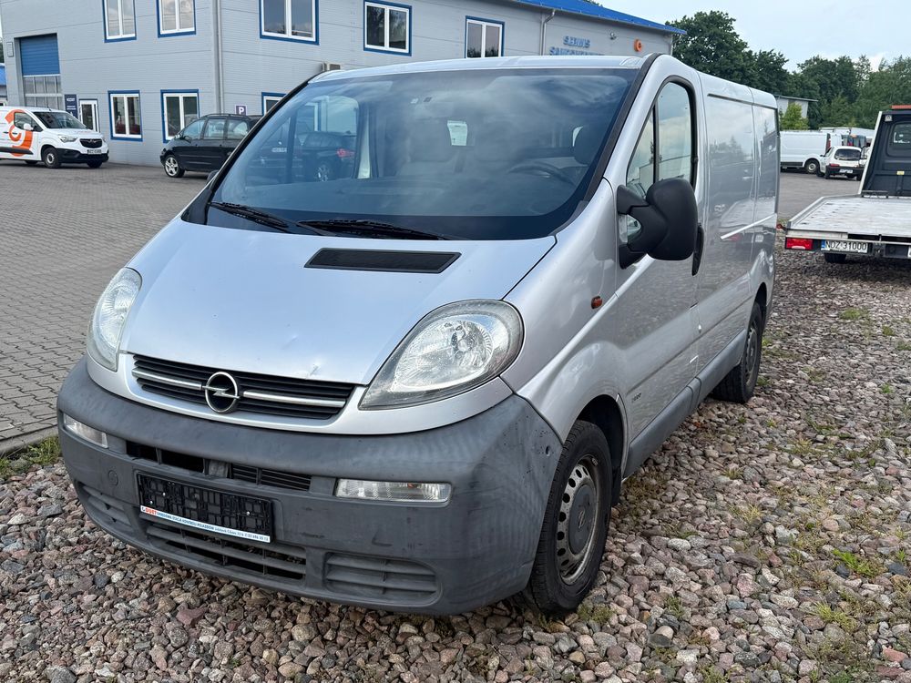 Opel Vivaro 2003