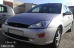 Ford Focus 1.6 i de 1999 para peças - 1