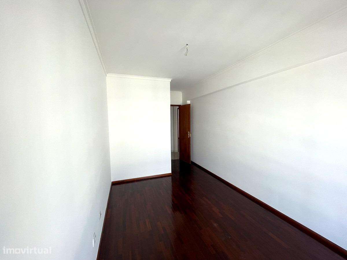 Apartamento T3 em Almada-7