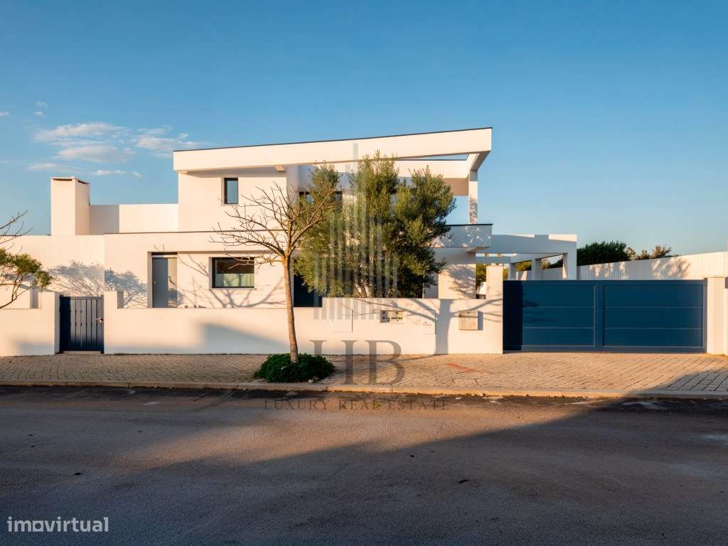 Moradia T3 com Piscina | Abrunheira |Sintra-42