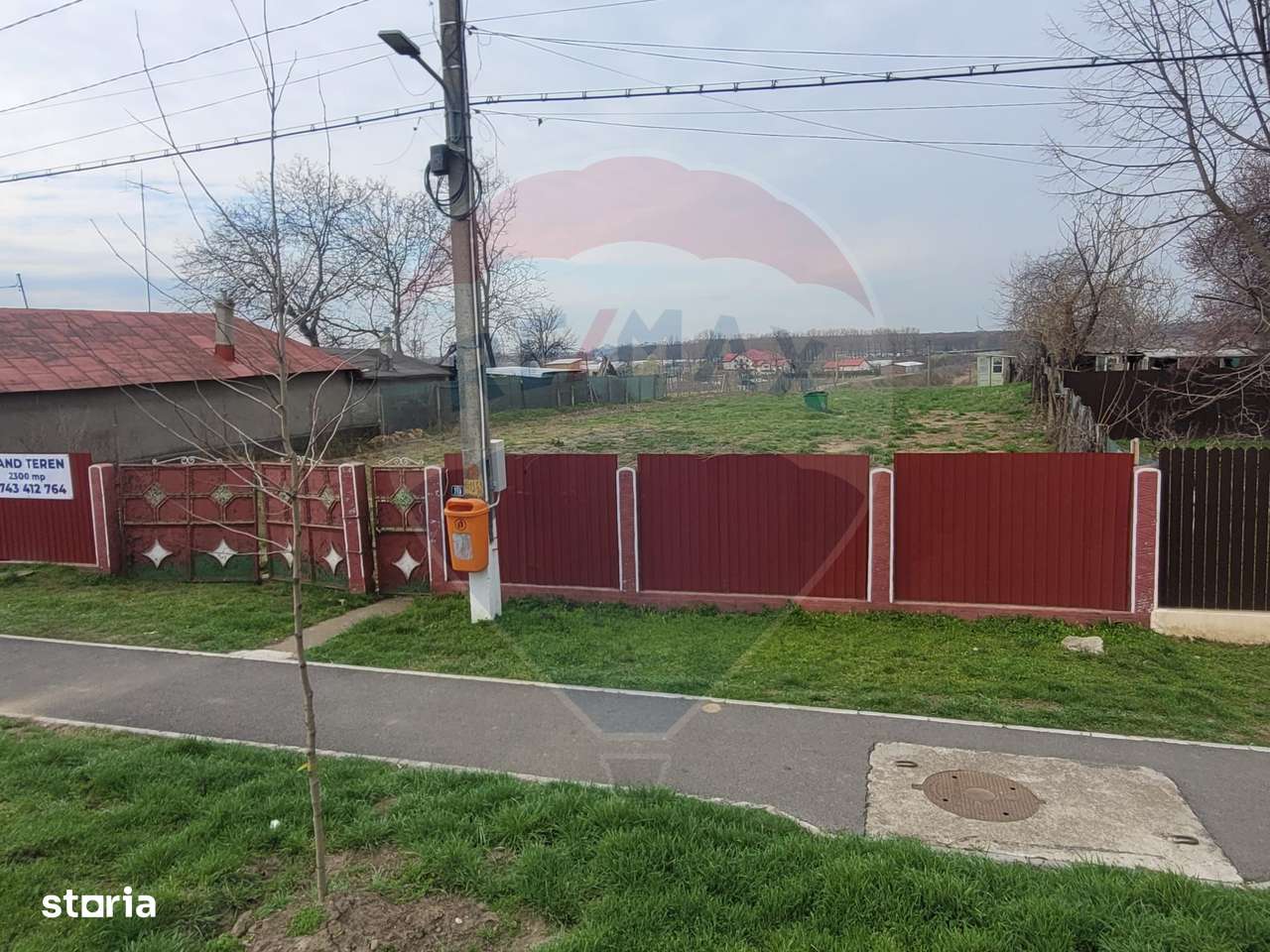 Teren 2,300mp Ivesti / Strada Gen. Eremia Grigorescu - Imagine principală: 4/5