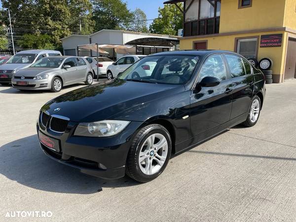 BMW Seria 3 320i - 1