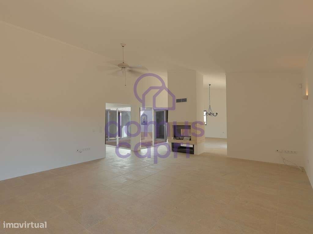 Moradia T3 com Piscina e Terreno em Porto Carvalhoso - Tavira-12