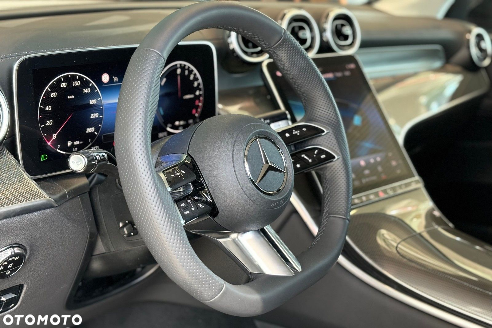 Mercedes-Benz GLC - 7