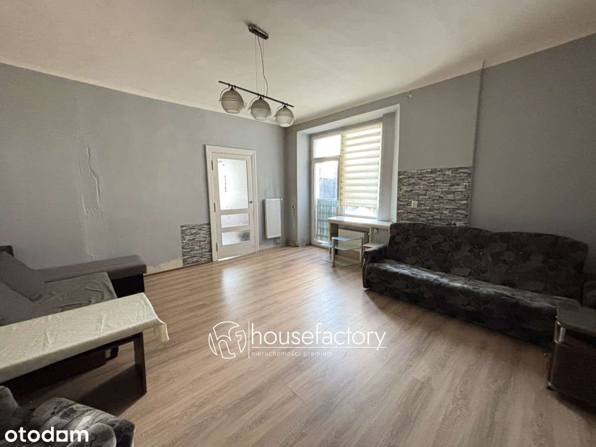 Dwa pokoje w centrum z możliwością uzyskania 3-ego - Pełny obrazek: 1/7