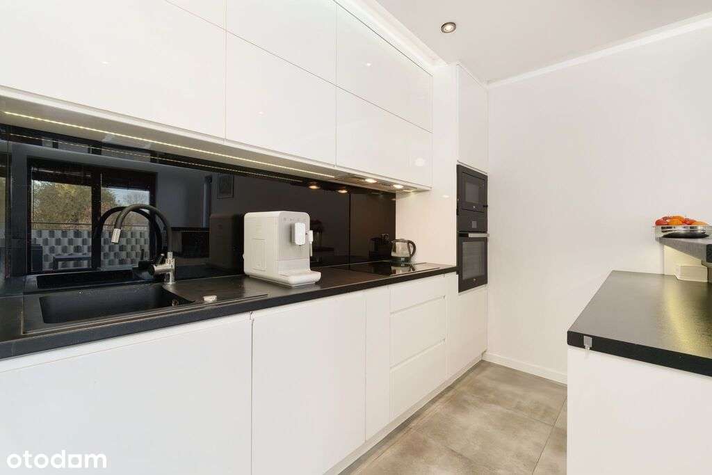 Przestronne, komfortowe mieszkanie w Łomiankach.-13