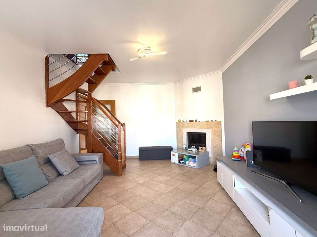 T2 + 1 Alhos Vedros - Grande imagem: 4/23