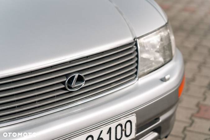 Lexus LS 400 - 6