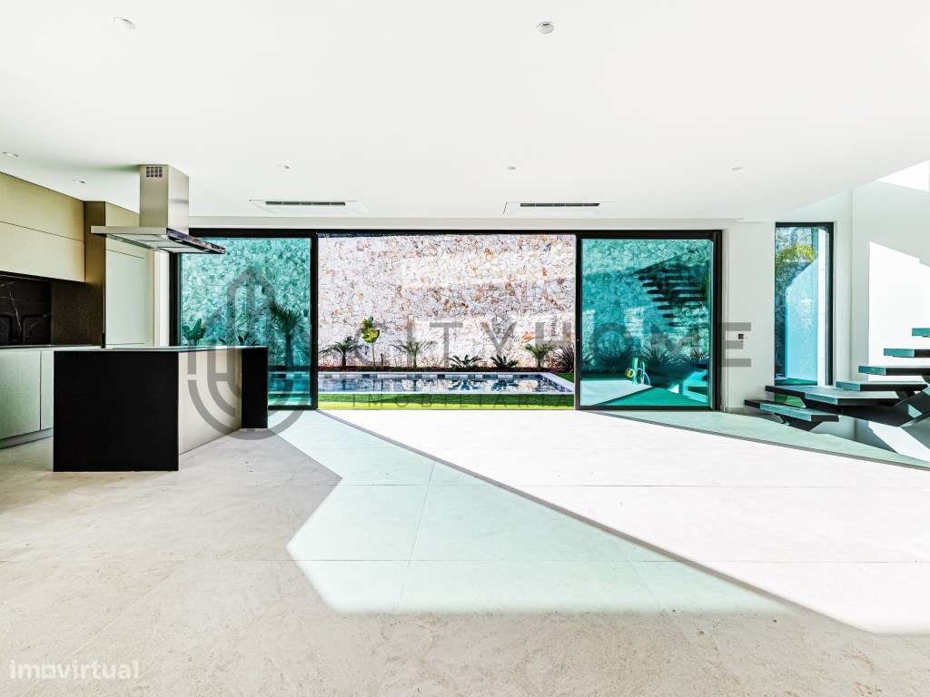 Moradia T4 Isolada com Piscina - Grande imagem: 4/60