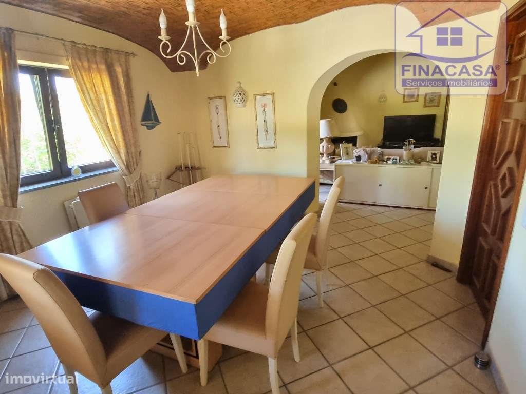 Moradia V3 toda térrea isolada com piscina,jardim e garagem - Vilam...-26