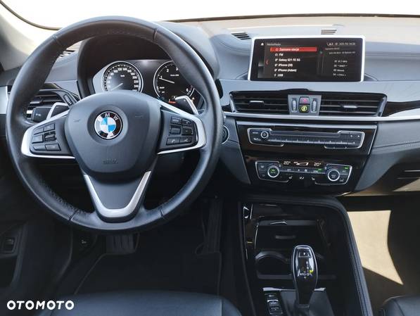 BMW X1 sDrive18d xLine - 10