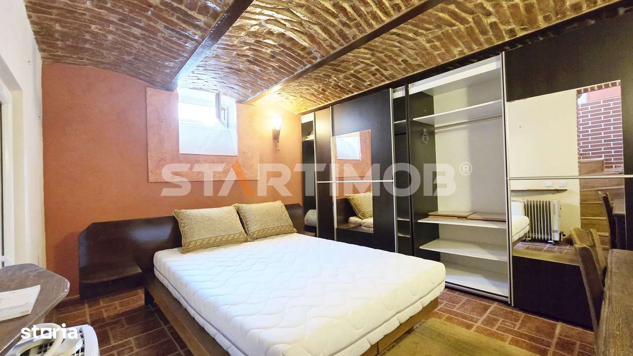 Casa individuala cu parcare Central Brasov-14