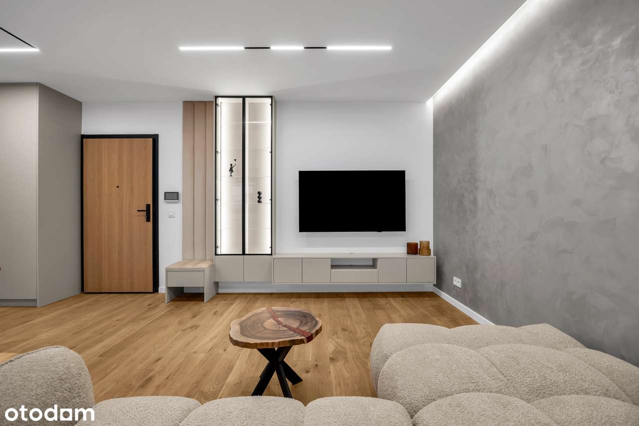 OSTATNIE Piętro | Quiet luxury | Towarowa Square | Metro Rondo Dasz.-6